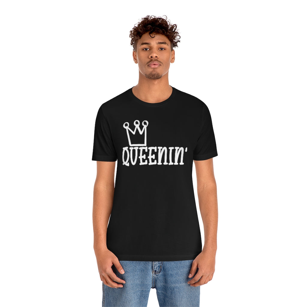 Queenin' TEE