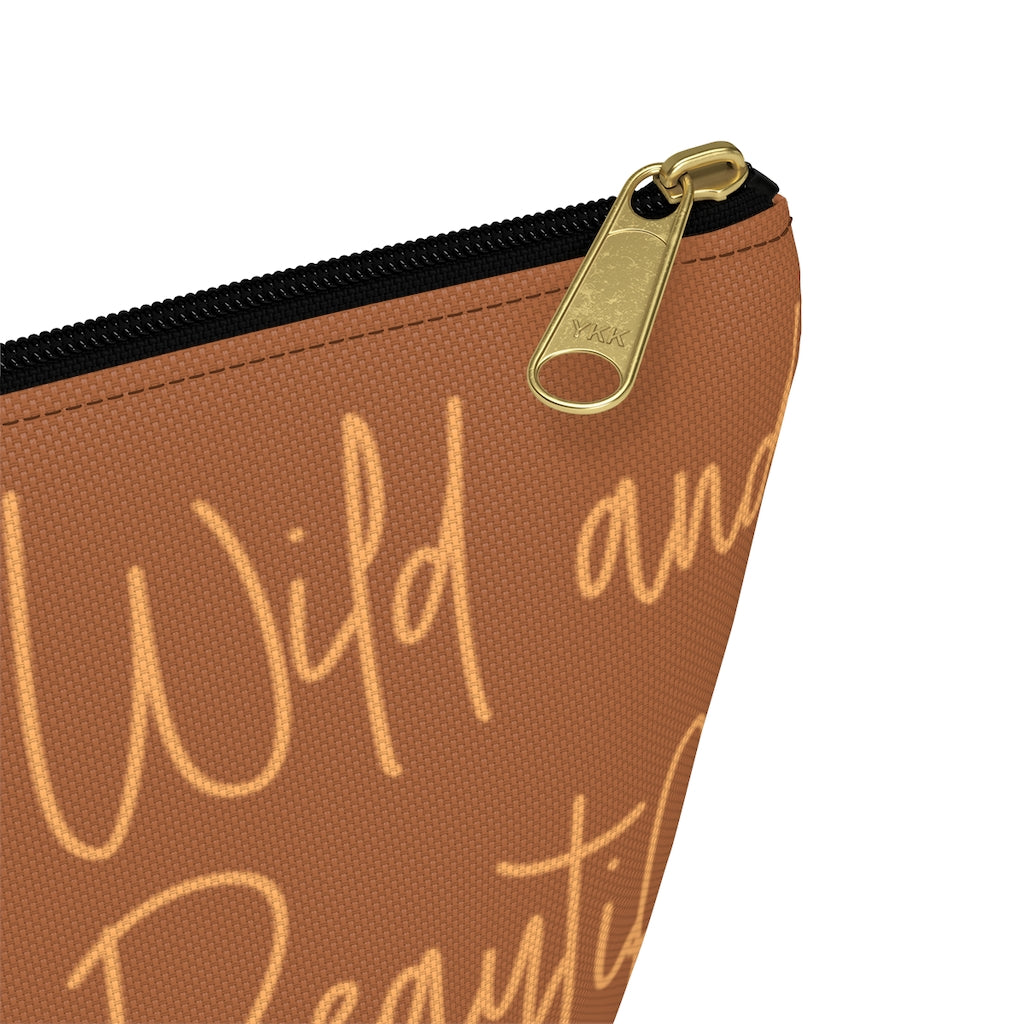 WILD CHIC Pouch w T-bottom