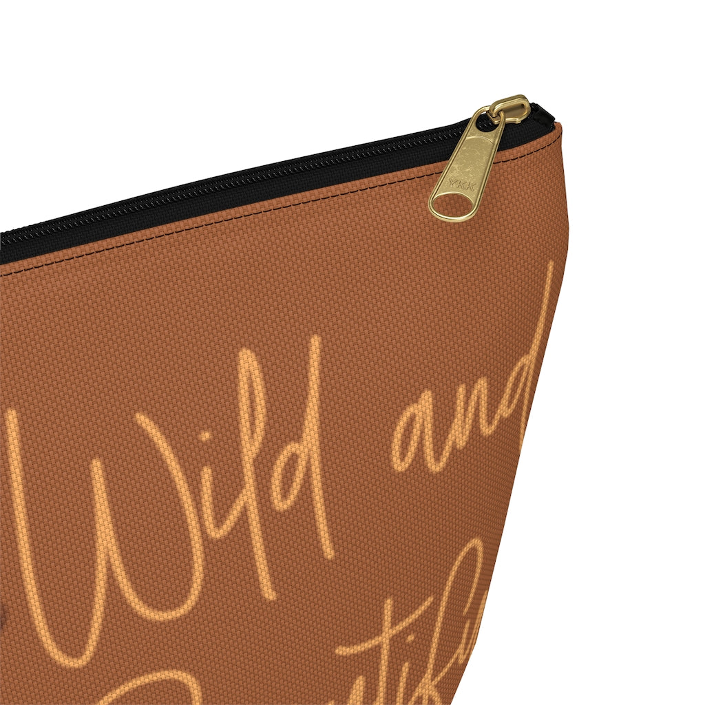 WILD CHIC Pouch w T-bottom